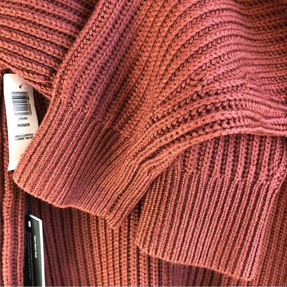 BNWT Aritzia Babaton Rich Cooper Roger Sweater Long V-neck Merino Wool Sweater - Picture 6 of 16